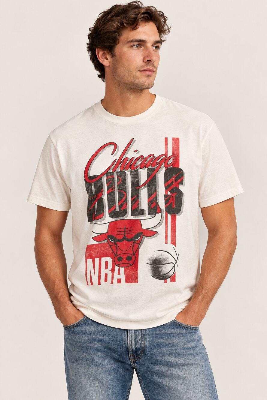 Abercrombie & Fitch NBA Chicago Bulls Graphic Tee – Size XS*